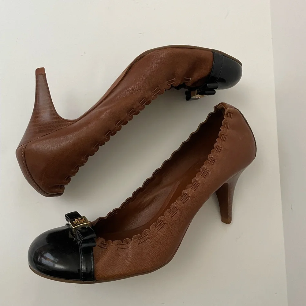 Tory Burch Brown Leather Cap-Toe Heels
